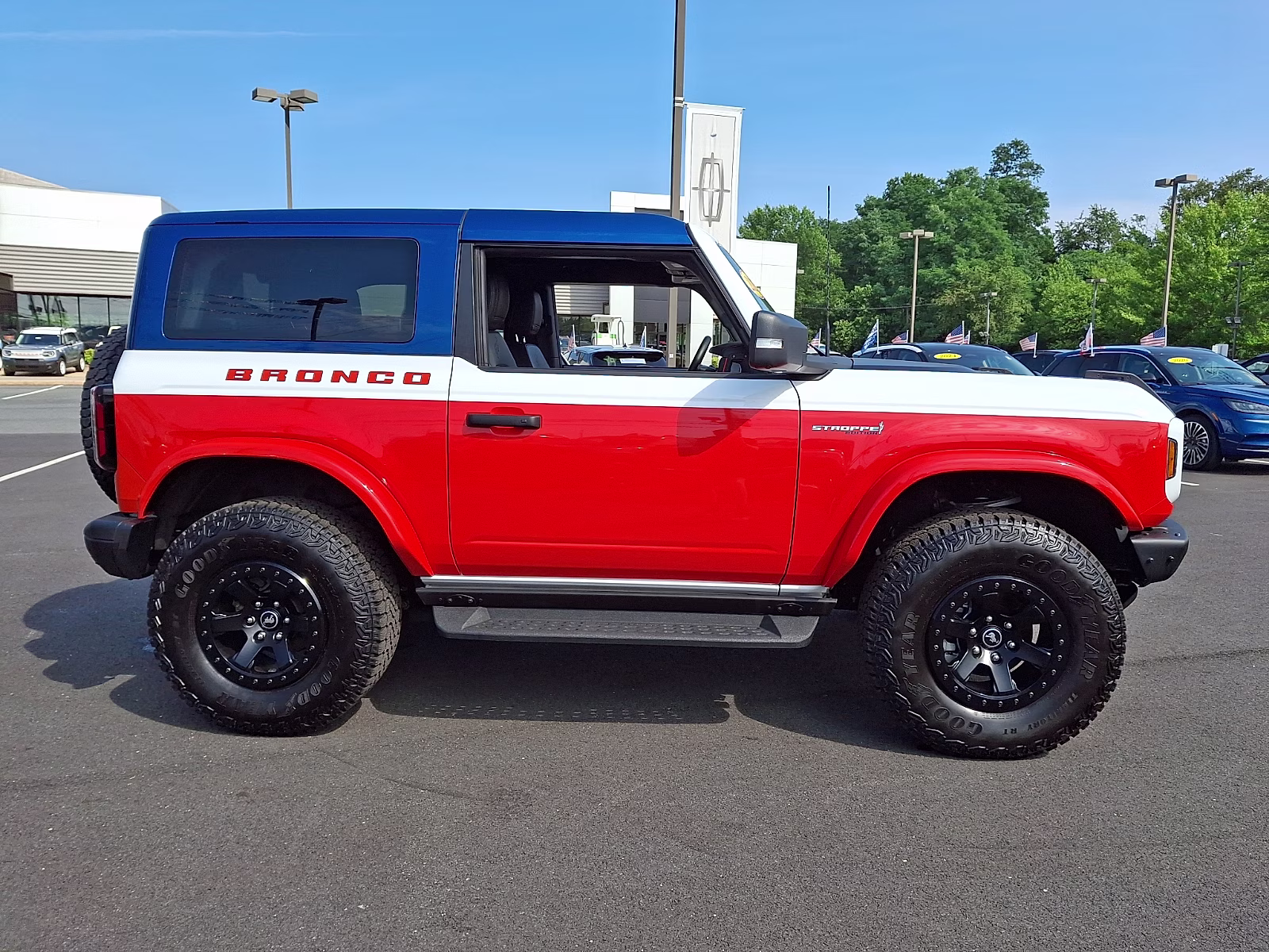 2025 Oxford White - YZ Ford Bronco Stroppe Edition 4X4