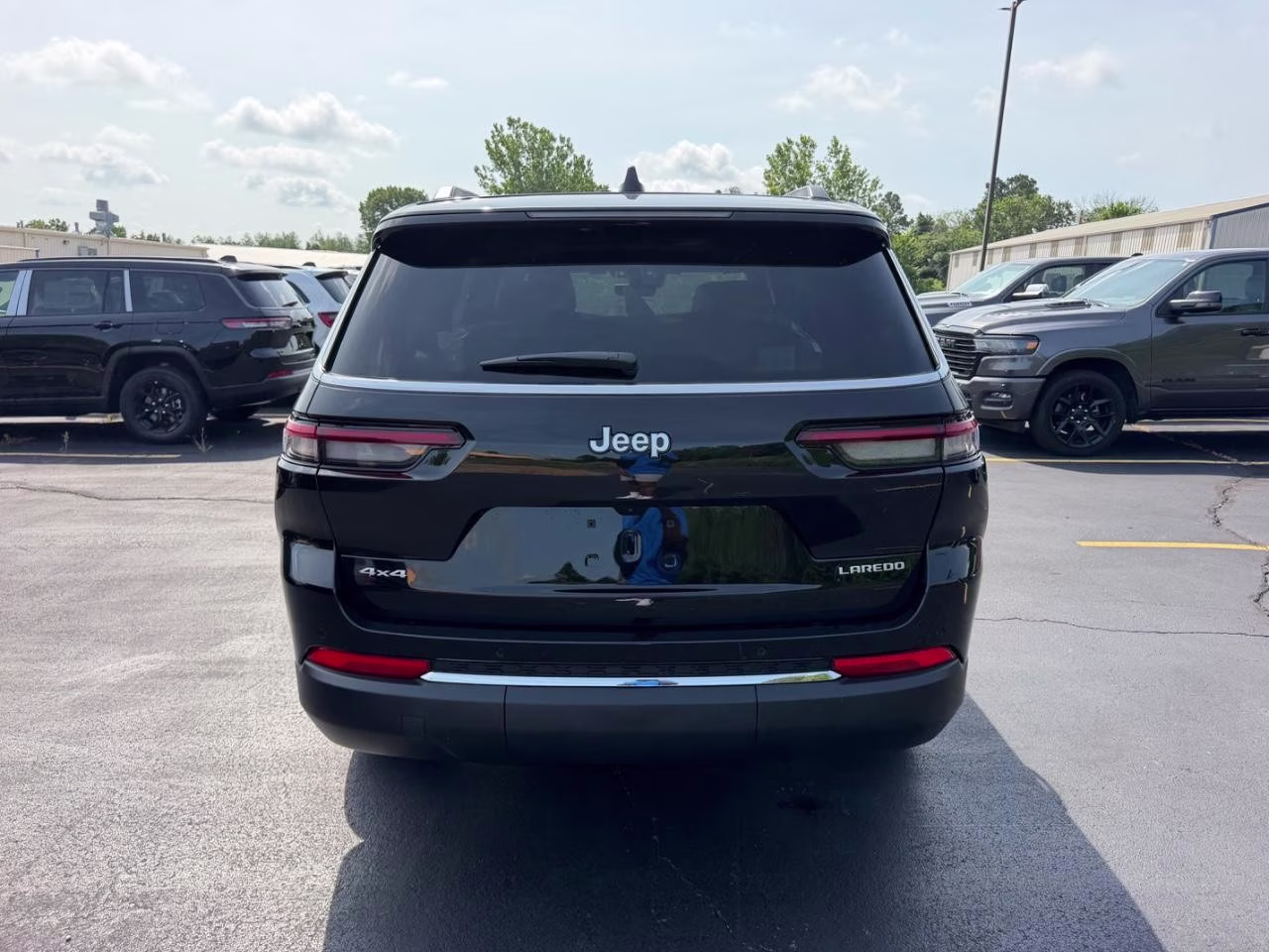 2026 Diamond Black Crystal Pearlcoat Jeep Grand Cherokee L Laredo X 4X4 SUV
