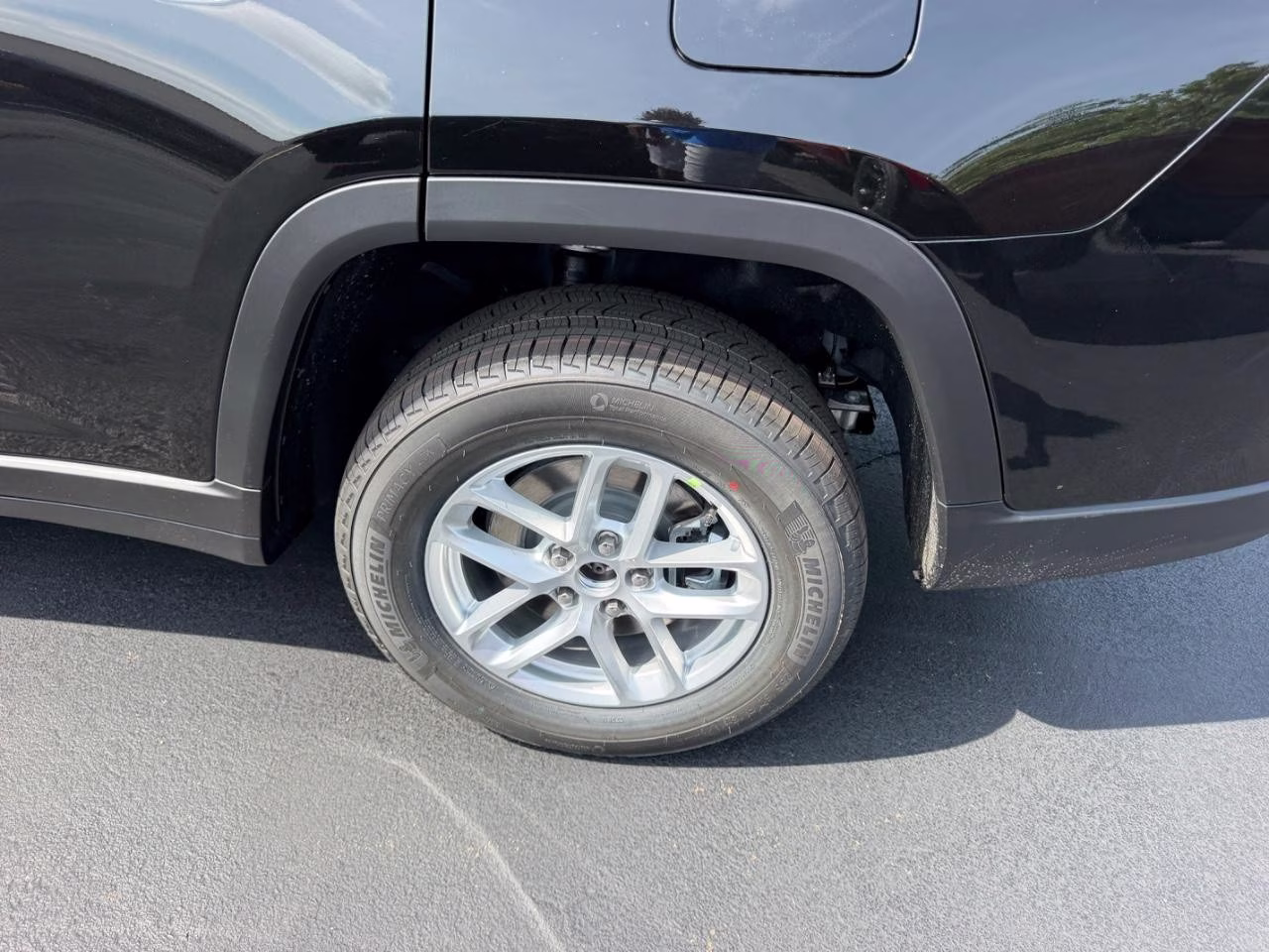 2026 Diamond Black Crystal Pearlcoat Jeep Grand Cherokee L Laredo X 4X4 SUV