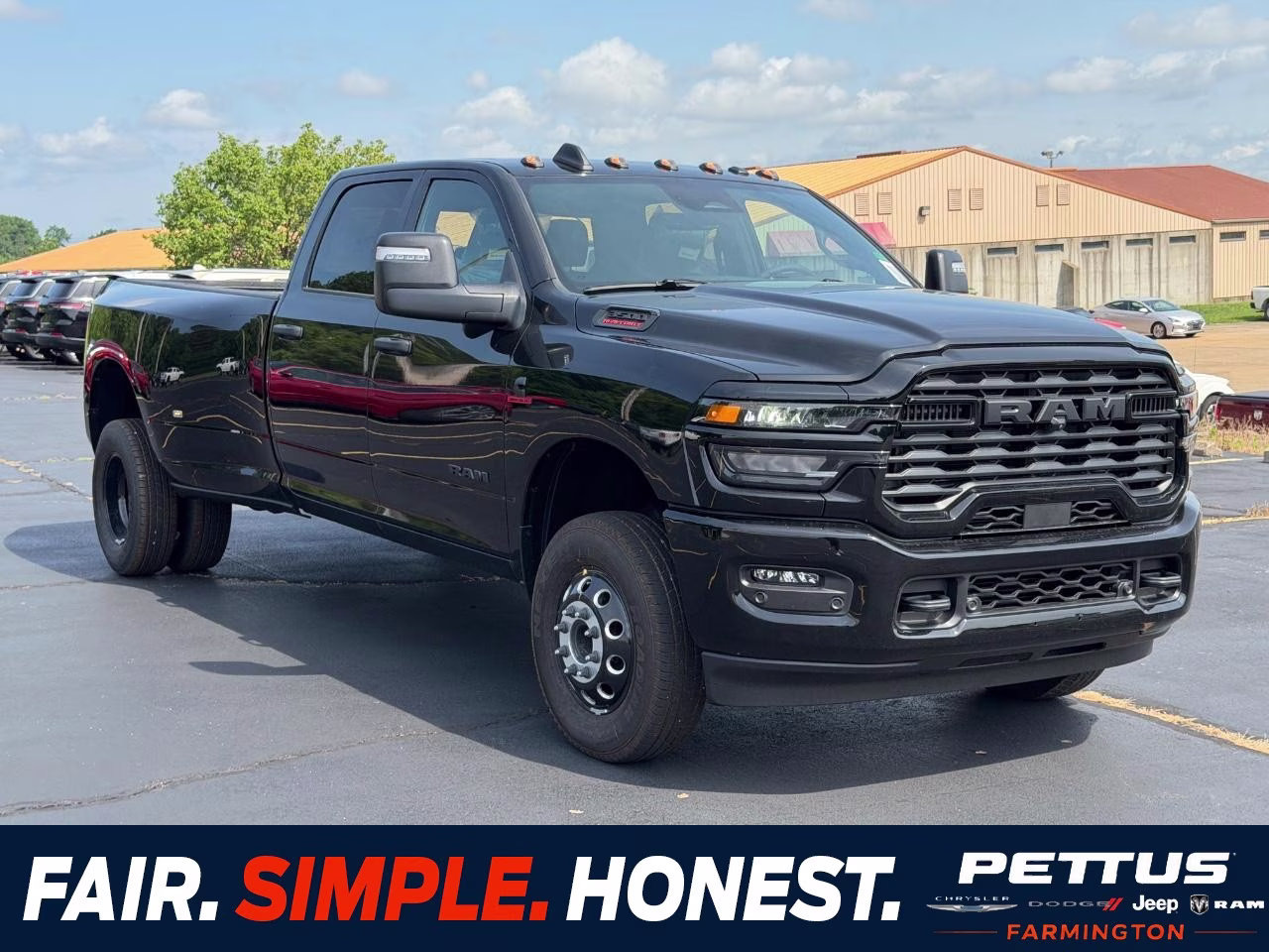 2026 Diamond Black Crystal Pearlcoat Ram 3500 Big Horn 4X4 Truck