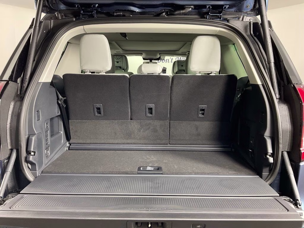 2027 Blue Metallic Ford Expedition Platinum 4X4 SUV