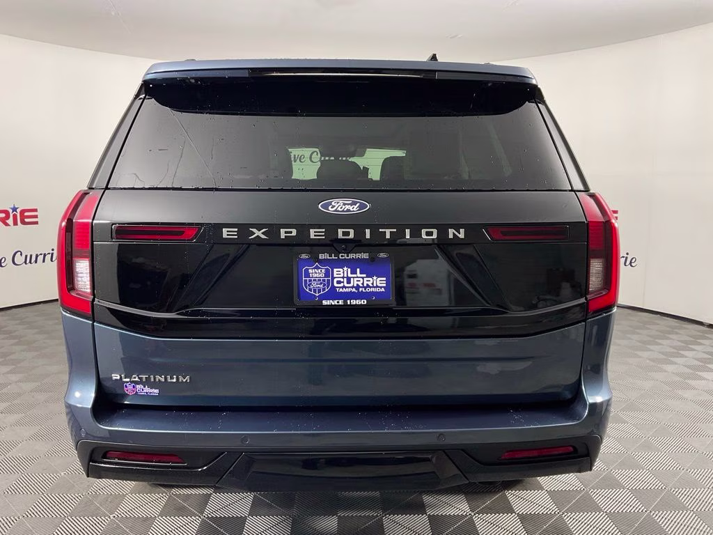 2027 Blue Metallic Ford Expedition Platinum 4X4 SUV