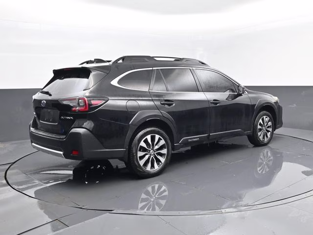 2025 Crystal Black Silica Subaru Outback Limited AWD SUV