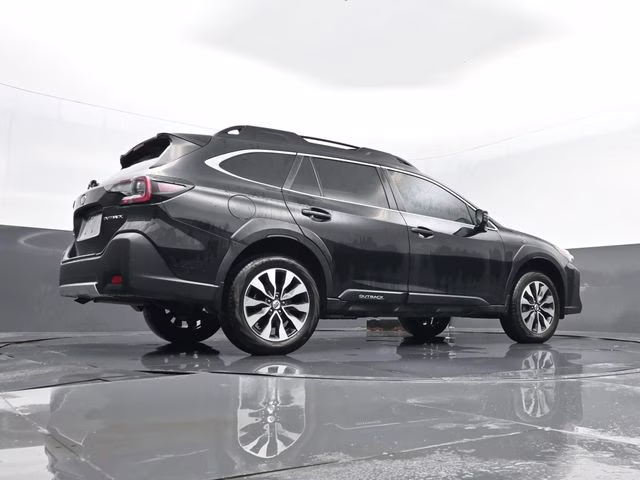 2025 Crystal Black Silica Subaru Outback Limited AWD SUV