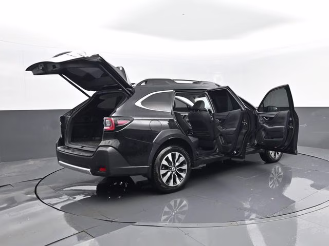 2025 Crystal Black Silica Subaru Outback Limited AWD SUV