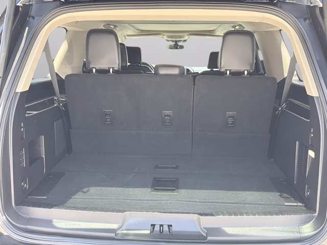 2021 Blue Metallic Ford Expedition Max Platinum 4X4 SUV