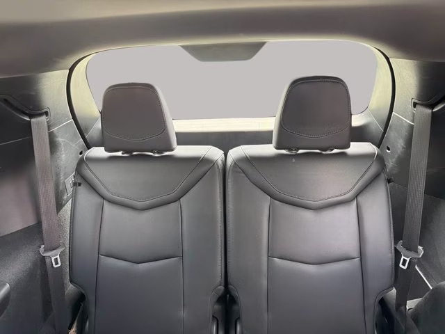 2025 Argent Silver Metallic Cadillac XT6 Luxury FWD SUV
