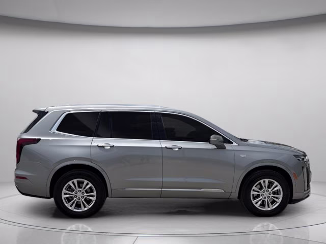 2025 Argent Silver Metallic Cadillac XT6 Luxury FWD SUV
