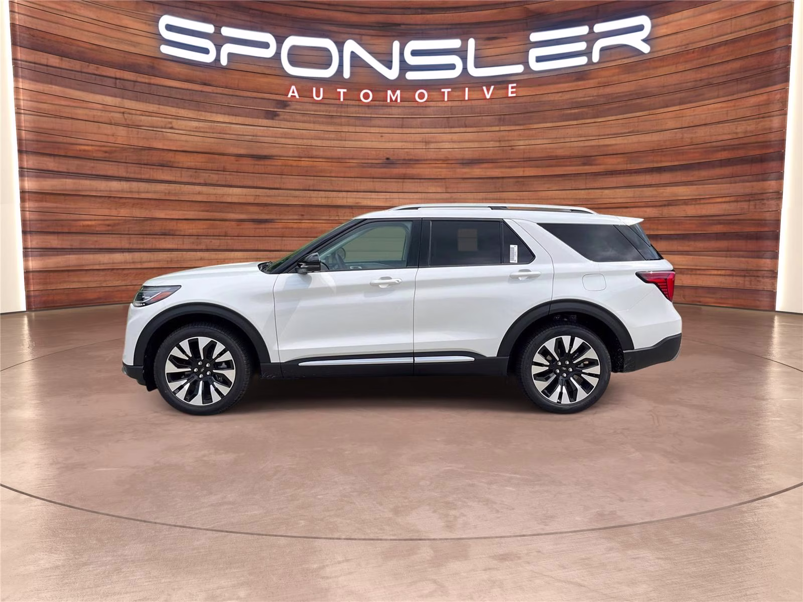 2026 Star White Metallic Tri-Coat Ford Explorer Platinum 4X4 SUV