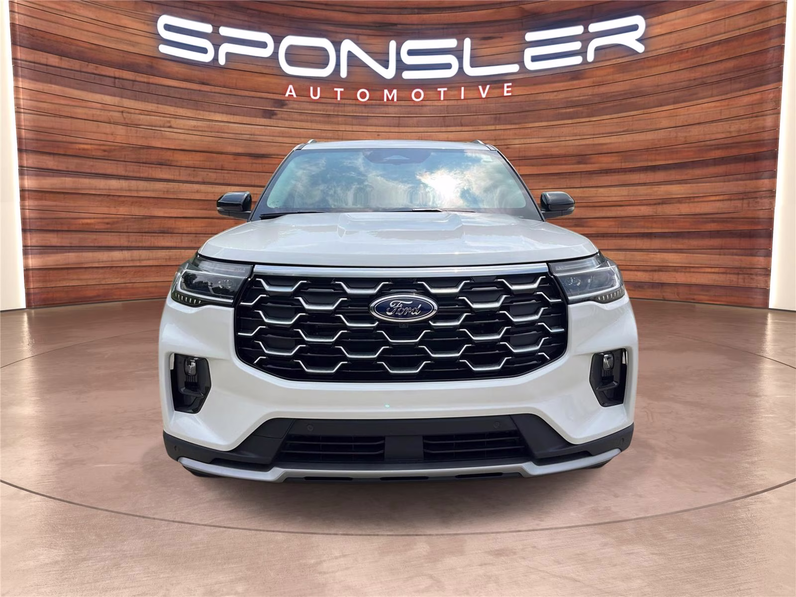 2026 Star White Metallic Tri-Coat Ford Explorer Platinum 4X4 SUV