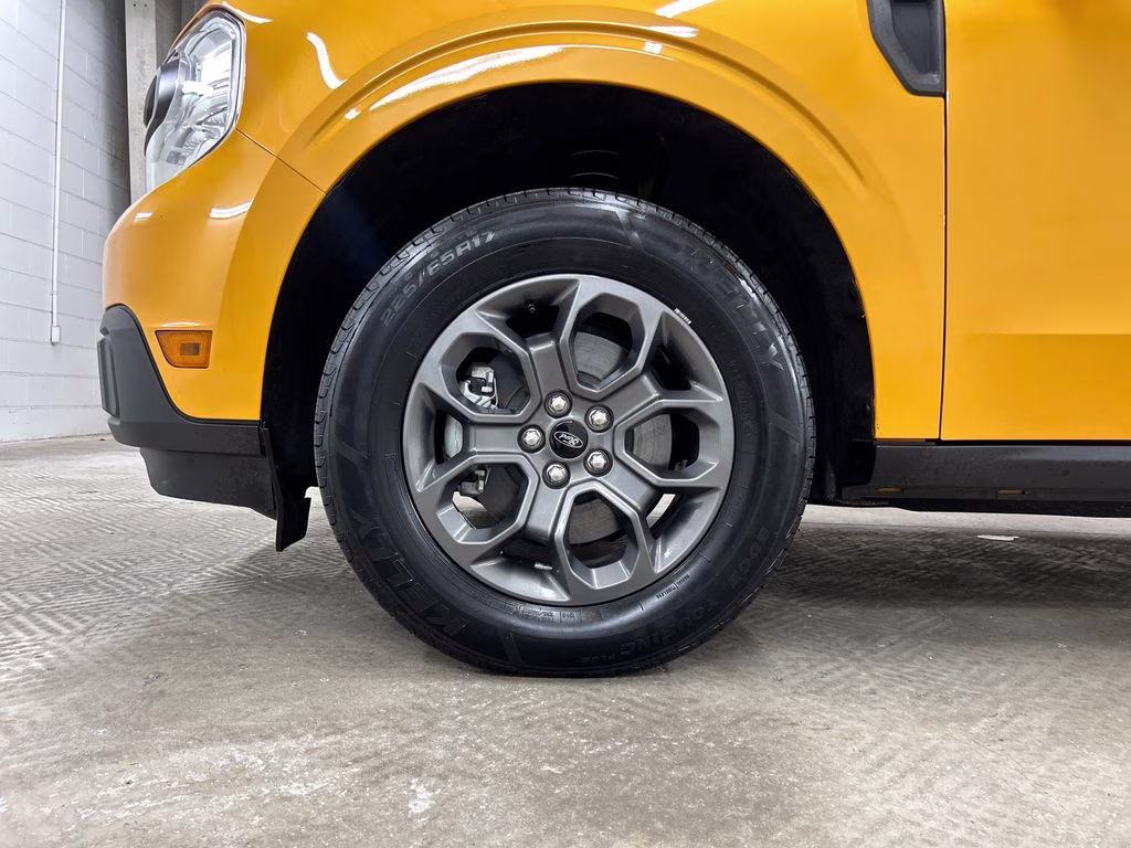 2023 Cyber Orange Metallic Tricoat Ford Maverick XLT FWD Truck