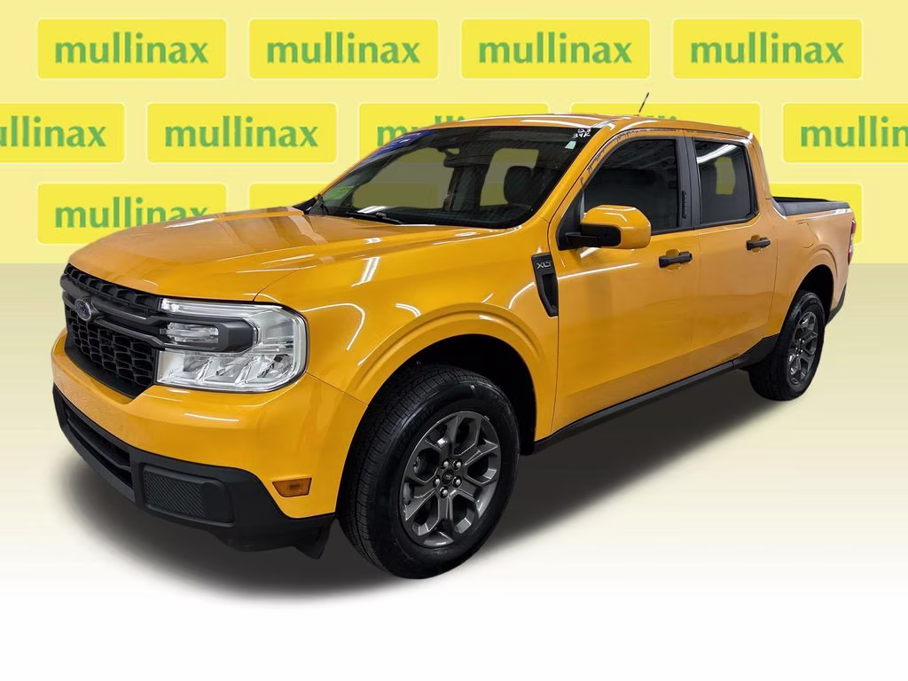 2023 Cyber Orange Metallic Tricoat Ford Maverick XLT FWD Truck