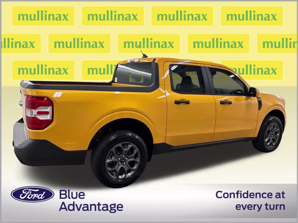 2023 Cyber Orange Metallic Tricoat Ford Maverick XLT FWD Truck