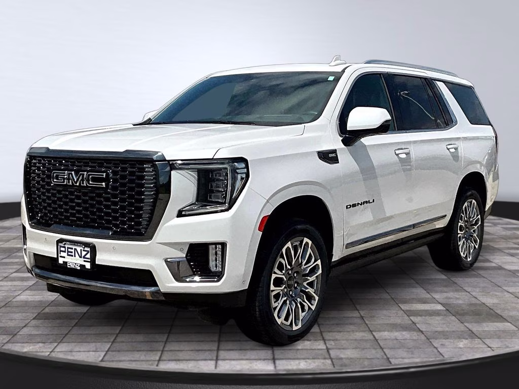 2024 White Frost Tricoat GMC Yukon Denali Ultimate 4X4 SUV