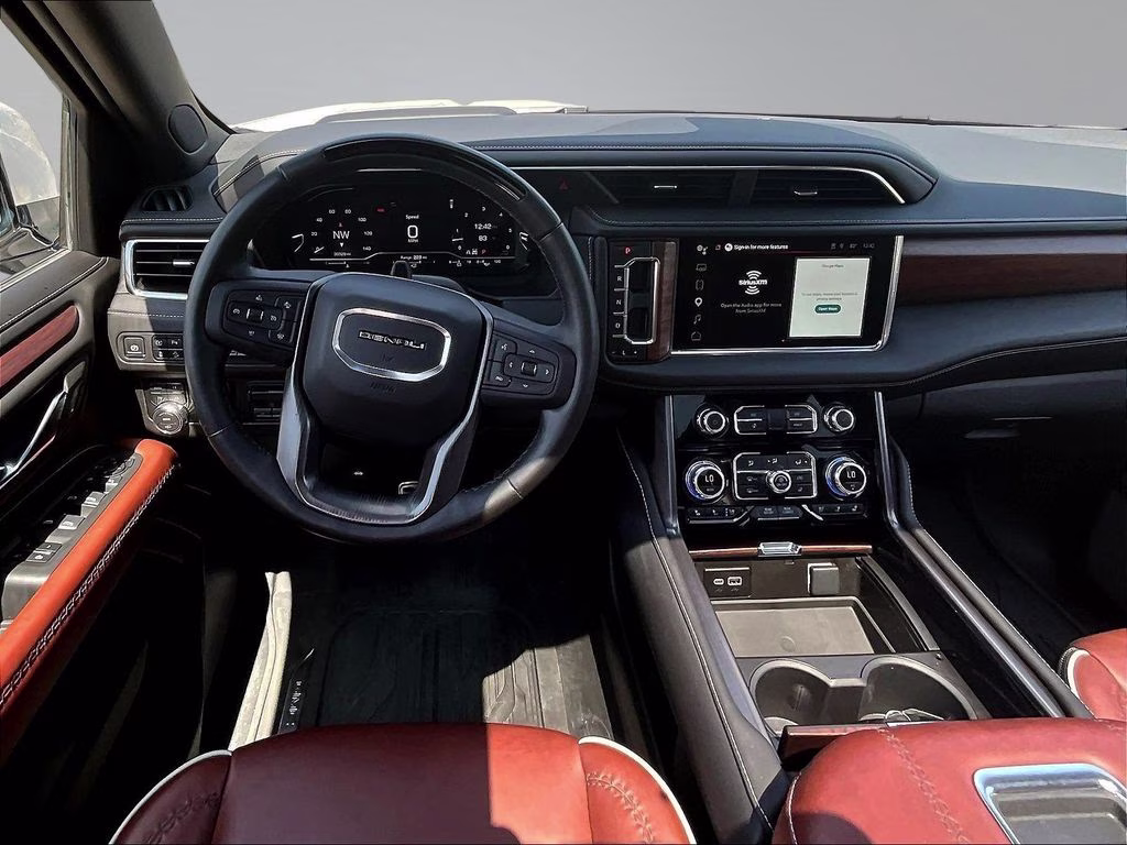 2024 White Frost Tricoat GMC Yukon Denali Ultimate 4X4 SUV