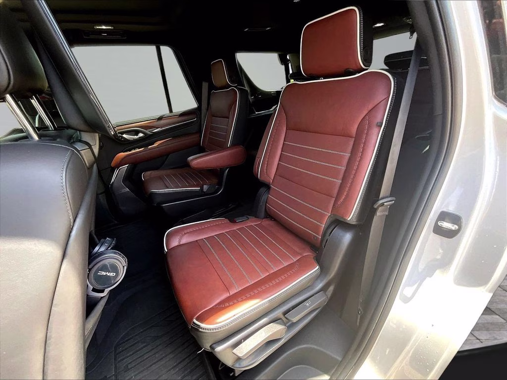 2024 White Frost Tricoat GMC Yukon Denali Ultimate 4X4 SUV
