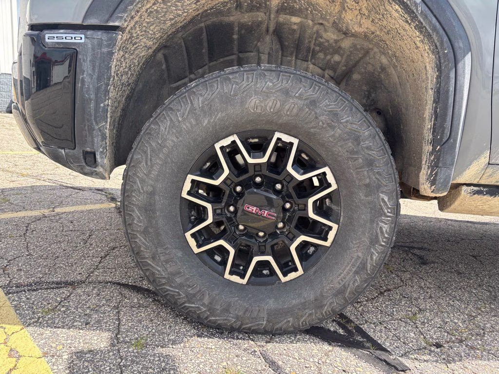 2024 Thunderstorm Gray GMC Sierra 2500HD AT4X 4X4 Truck