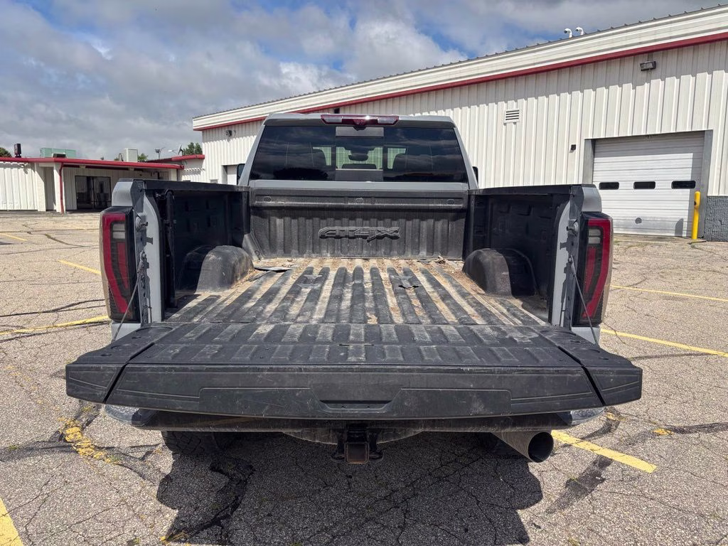 2024 Thunderstorm Gray GMC Sierra 2500HD AT4X 4X4 Truck