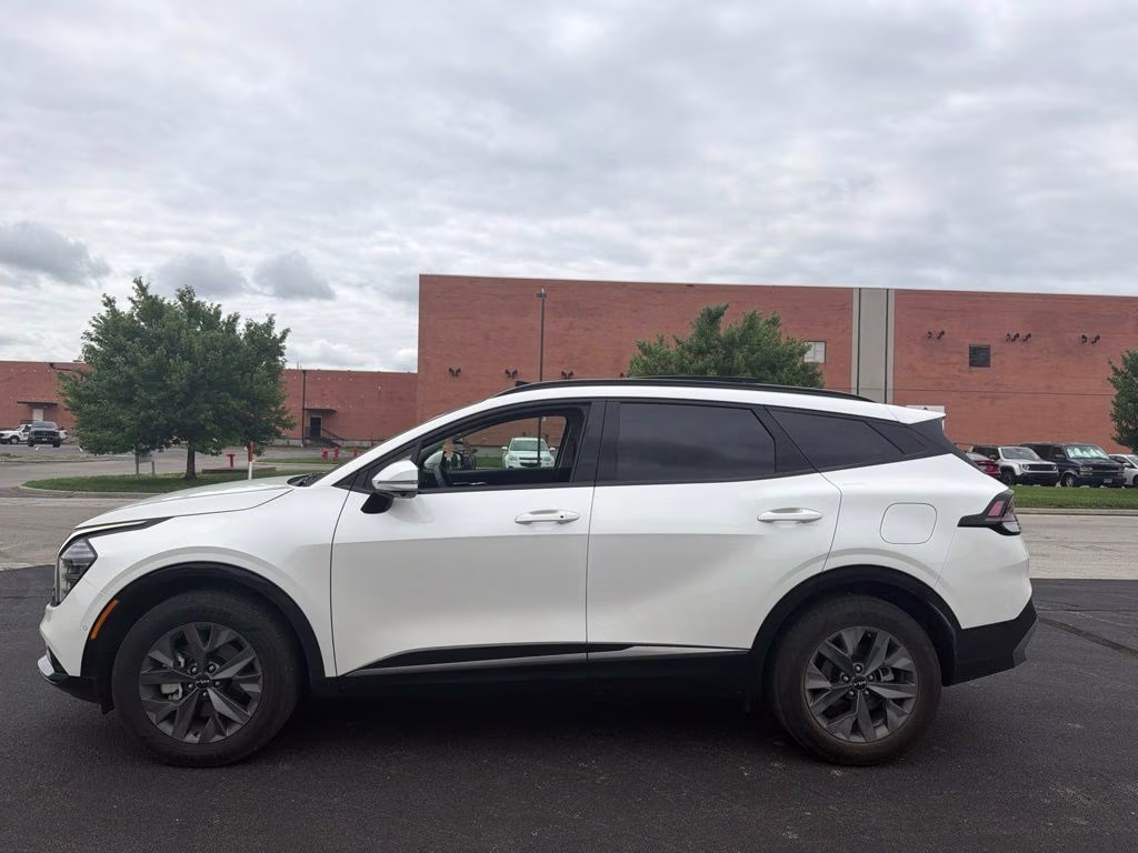 2025 Snow White Pearl Kia Sportage Hybrid SX-Prestige AWD SUV