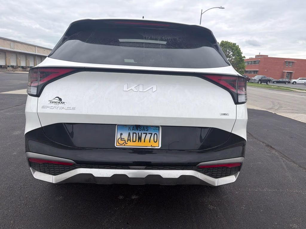 2025 Snow White Pearl Kia Sportage Hybrid SX-Prestige AWD SUV