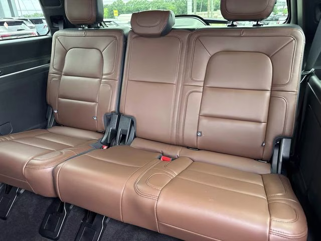 2024 Black Metallic Lincoln Navigator Reserve 4X4 SUV