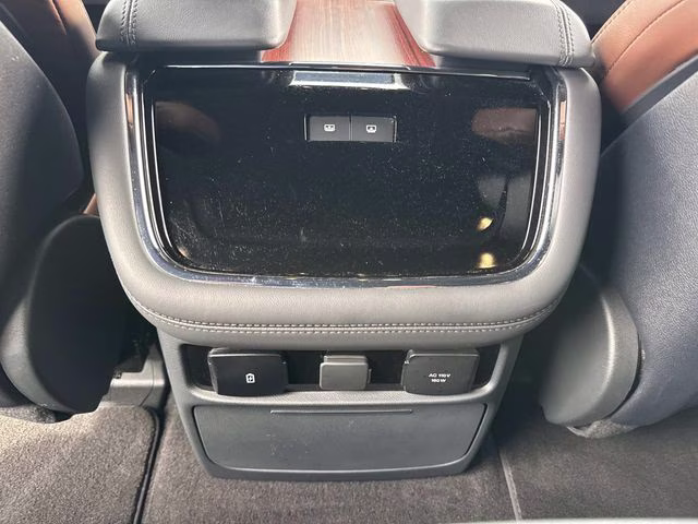 2024 Black Metallic Lincoln Navigator Reserve 4X4 SUV