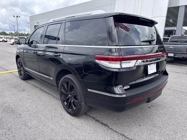 2024 Black Metallic Lincoln Navigator Reserve 4X4 SUV