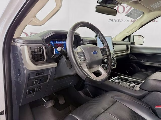 2022 Oxford White Ford Expedition Max XLT 4X4 SUV