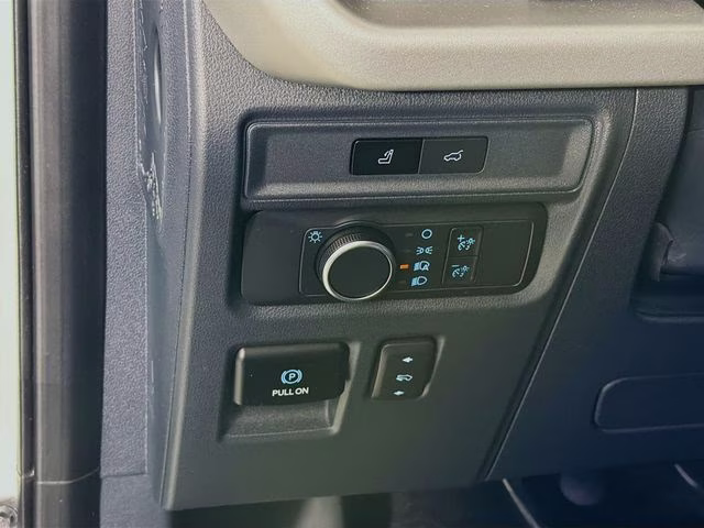 2022 Oxford White Ford Expedition Max XLT 4X4 SUV