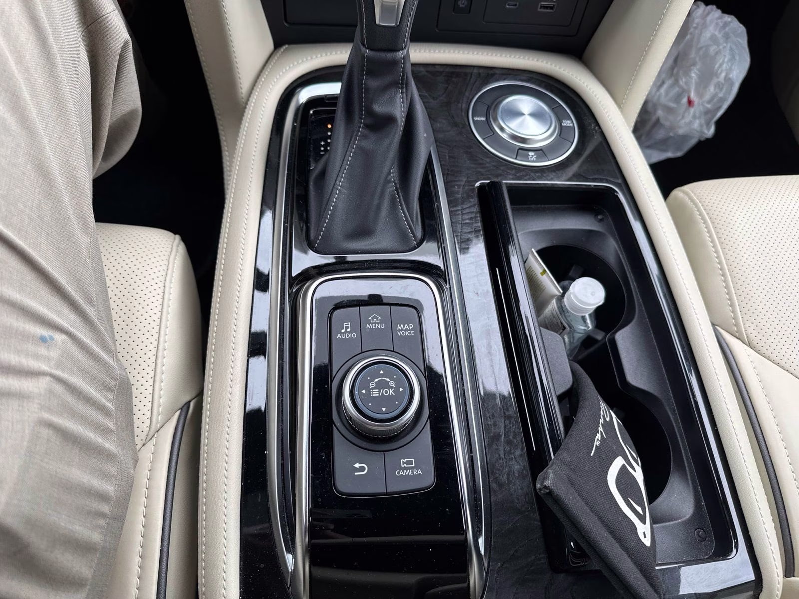 2022 Coulis Red INFINITI QX80 Sensory RWD SUV