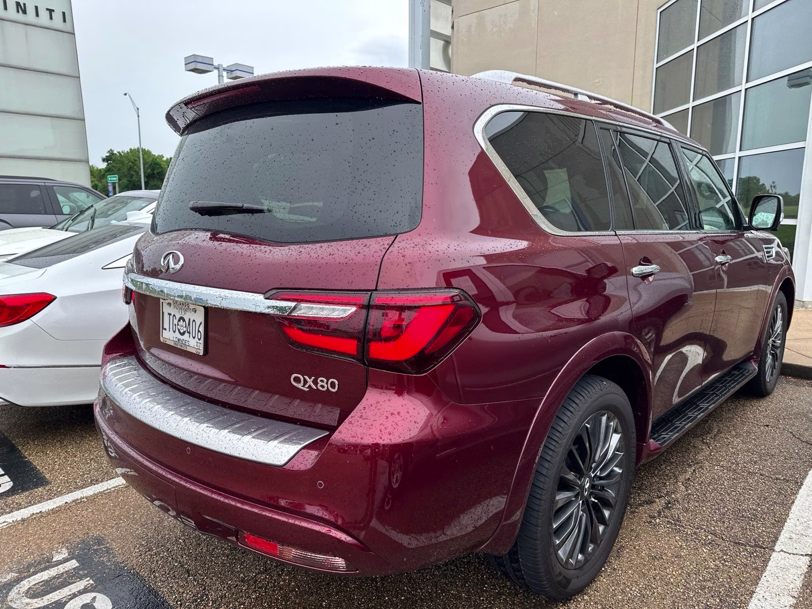 2022 Coulis Red INFINITI QX80 Sensory RWD SUV