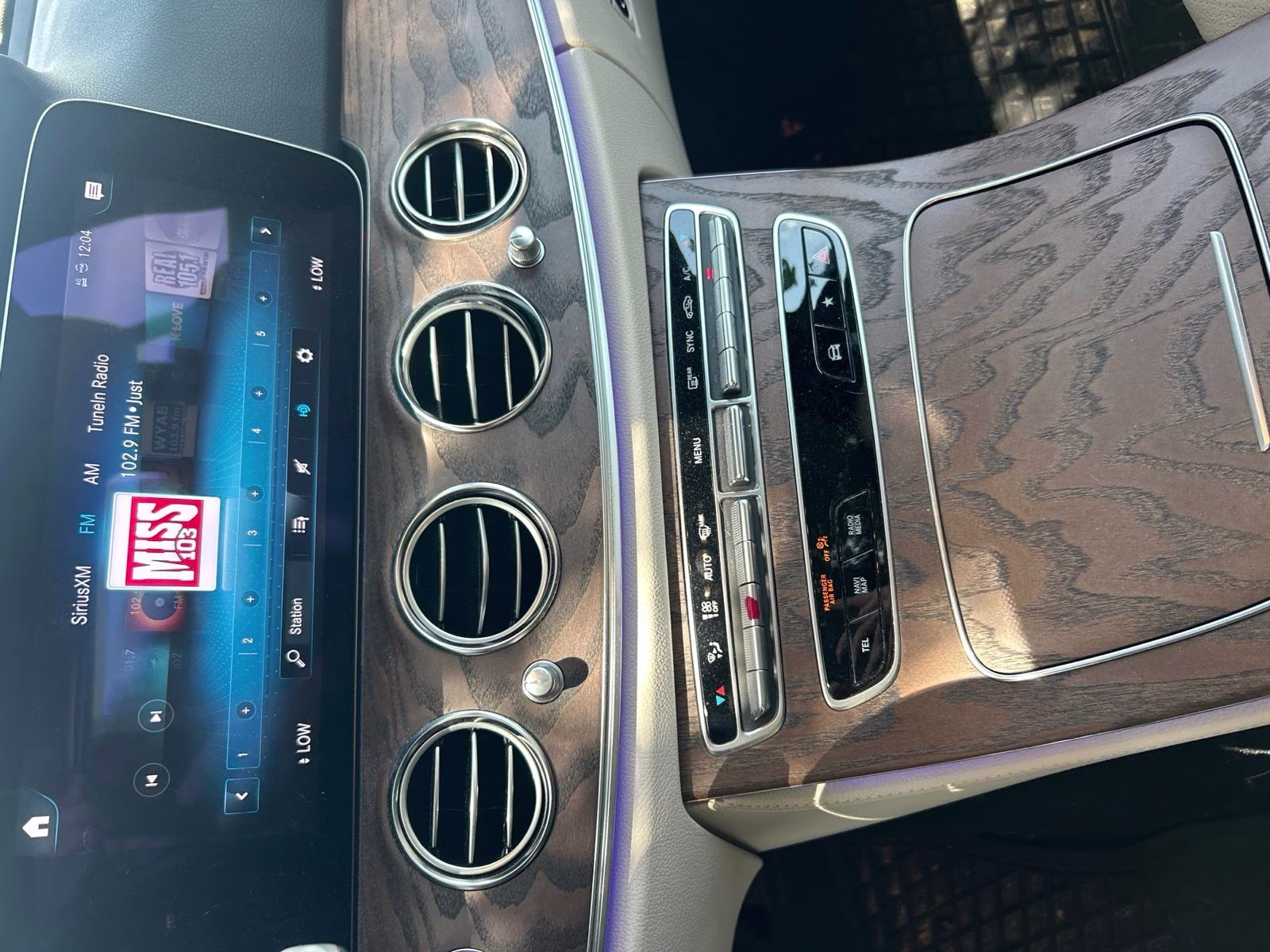 2023 Silver Mercedes-Benz E-Class E 350 RWD Sedan