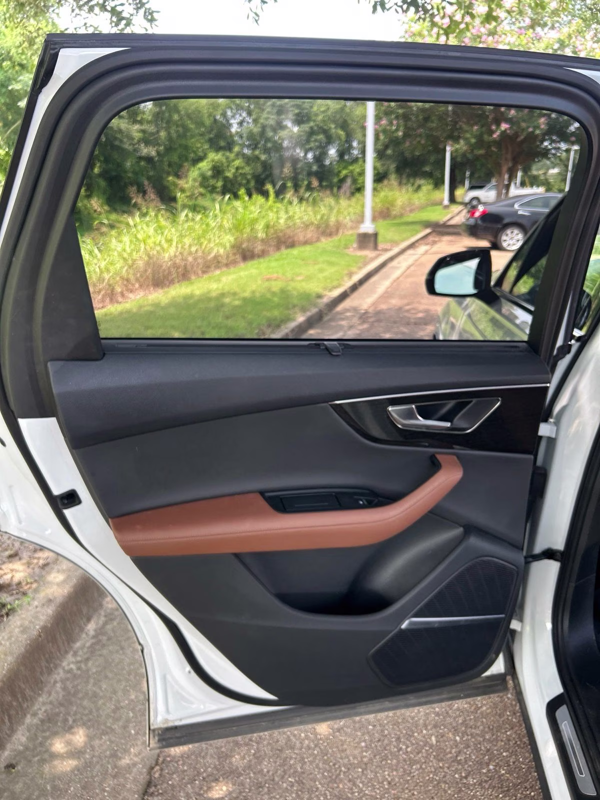 2023 White Audi Q7 AWD SUV