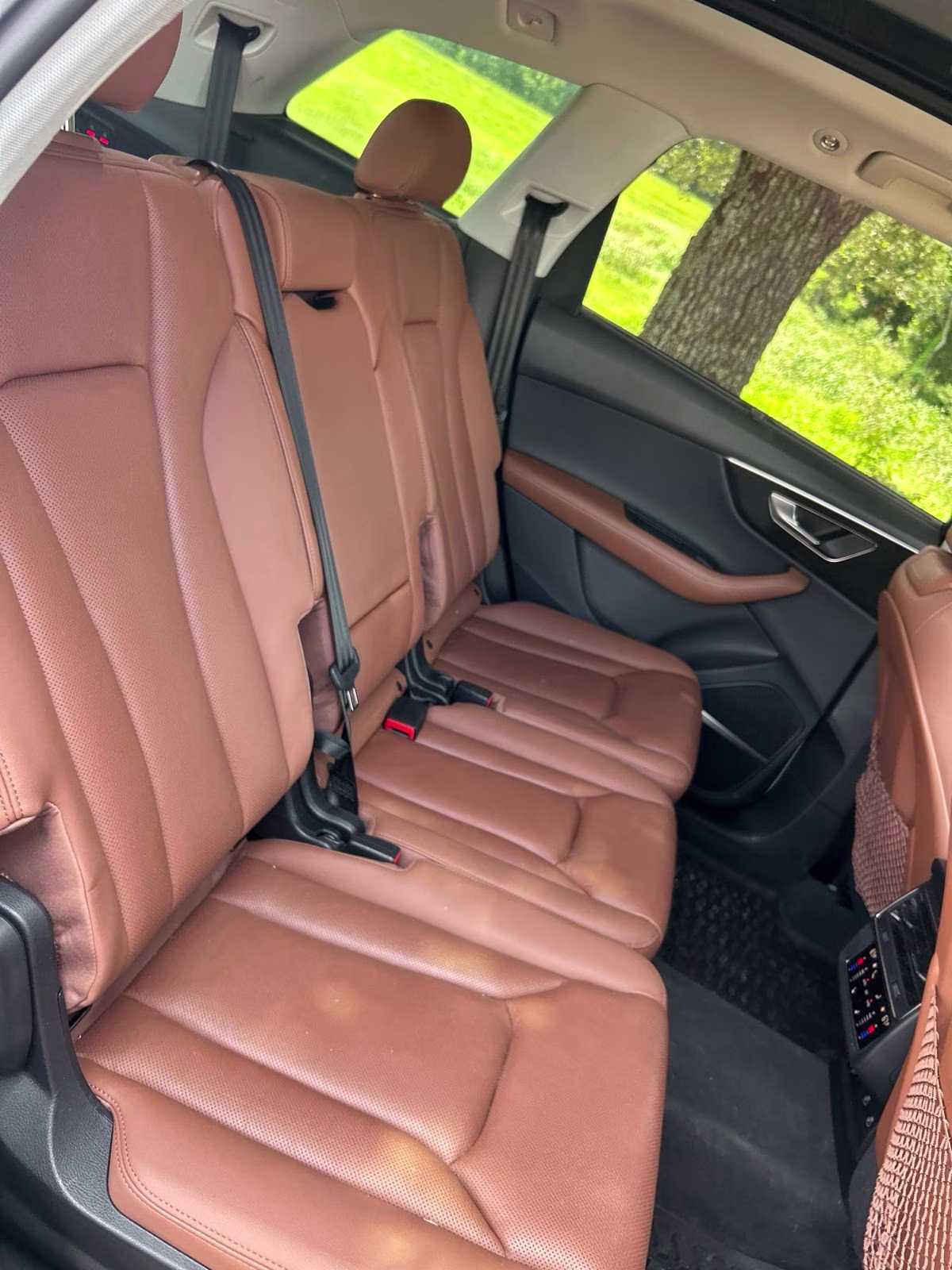 2023 White Audi Q7 AWD SUV