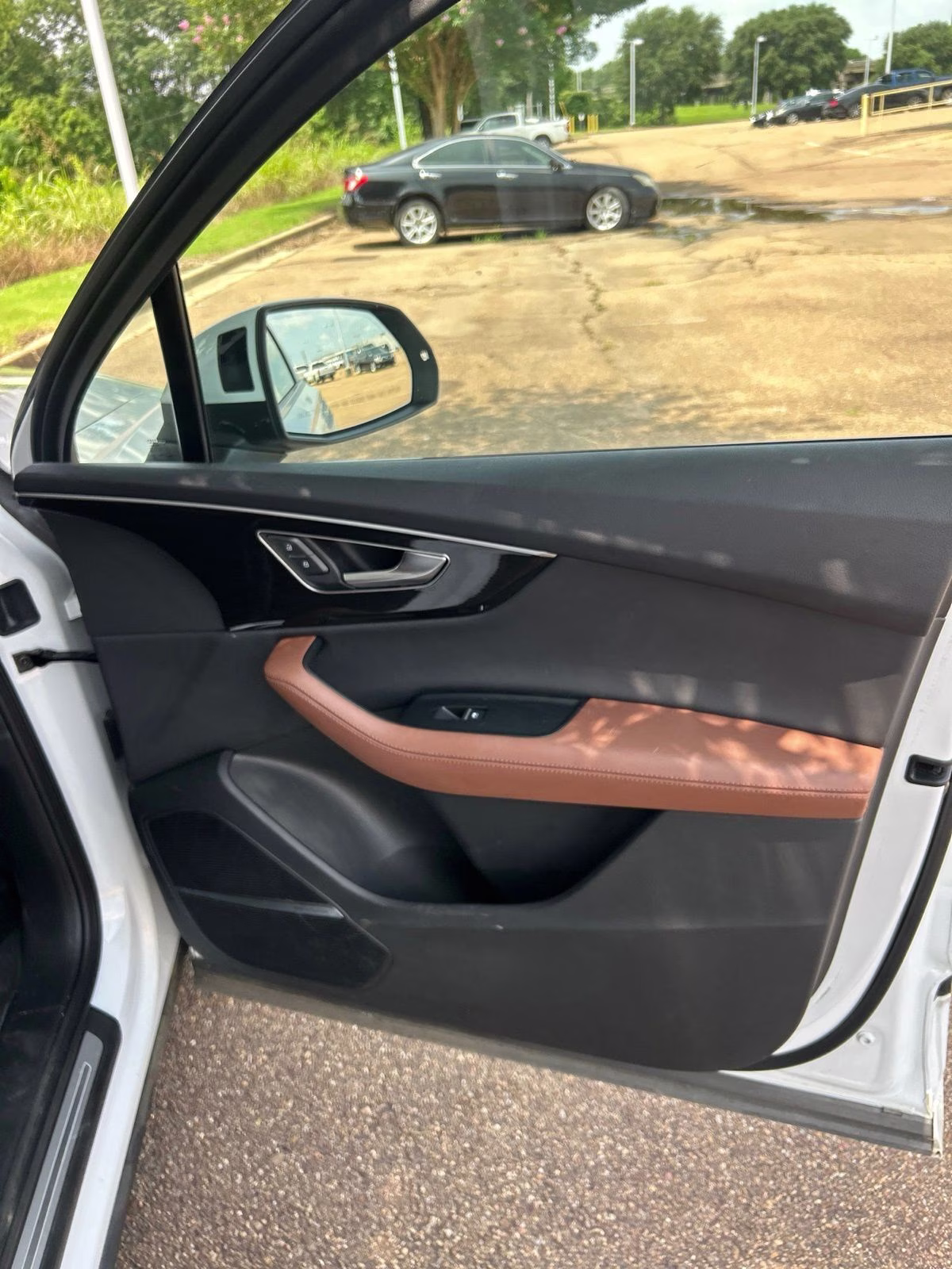 2023 White Audi Q7 AWD SUV