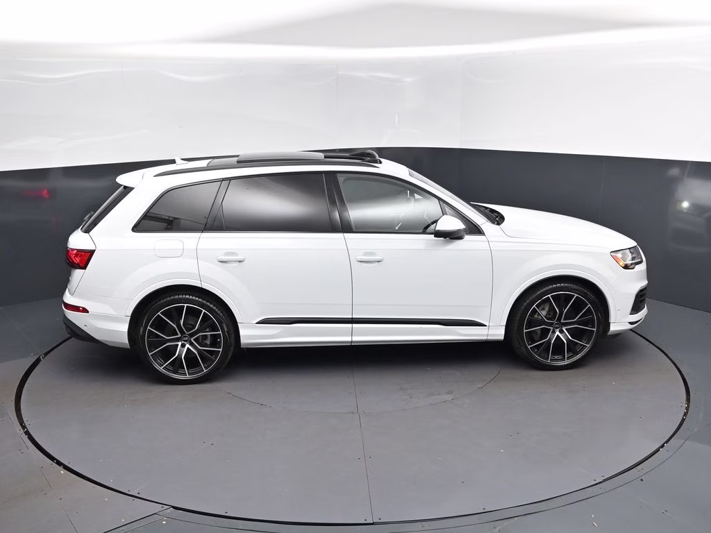 2023 White Audi Q7 AWD SUV