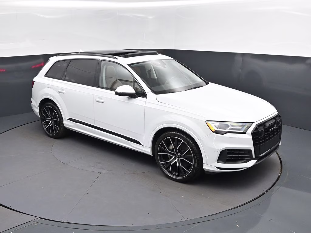 2023 White Audi Q7 AWD SUV