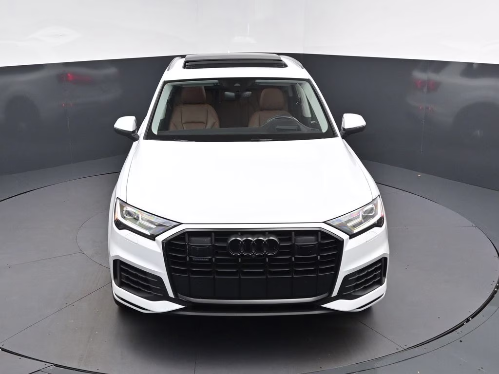2023 White Audi Q7 AWD SUV