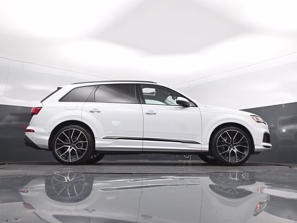 2023 White Audi Q7 AWD SUV
