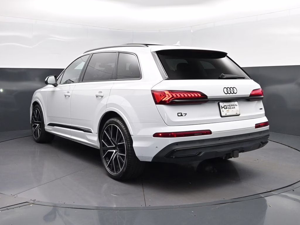 2023 White Audi Q7 AWD SUV