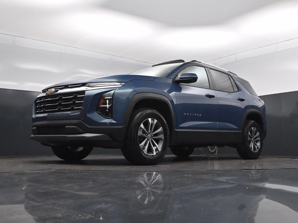 2027 Lakeshore Blue Chevrolet Equinox LT FWD SUV