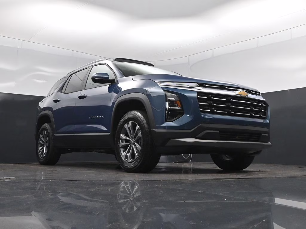2027 Lakeshore Blue Chevrolet Equinox LT FWD SUV
