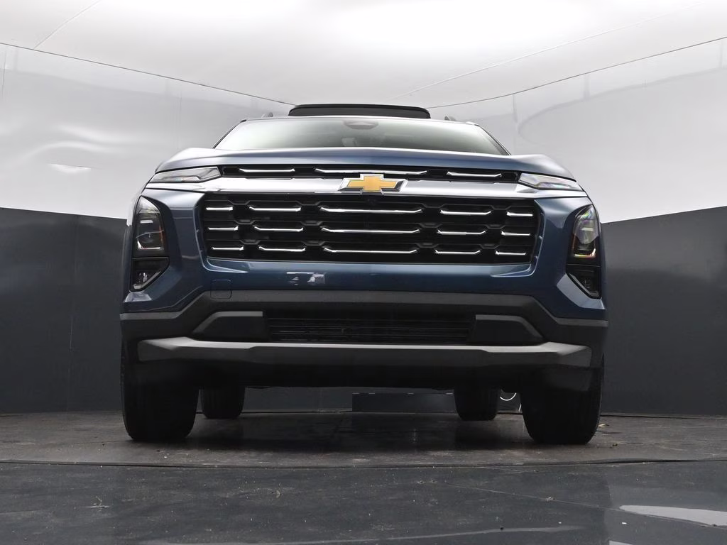 2027 Lakeshore Blue Chevrolet Equinox LT FWD SUV