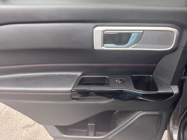 2023 Gray Metallic Ford Explorer ST-Line RWD SUV