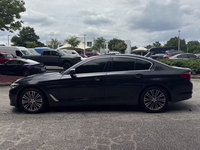 2019 Black Sapphire Metallic BMW 3 Series 330i xDrive AWD Sedan