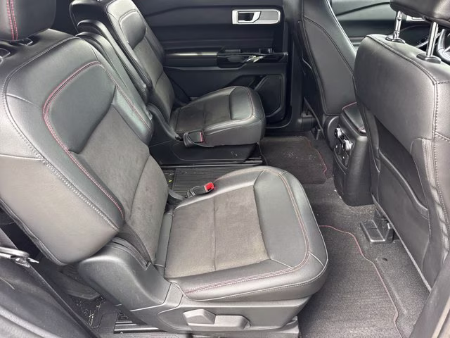 2023 Gray Metallic Ford Explorer ST-Line RWD SUV