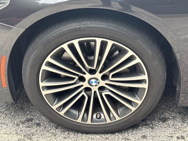 2019 Black Sapphire Metallic BMW 3 Series 330i xDrive AWD Sedan