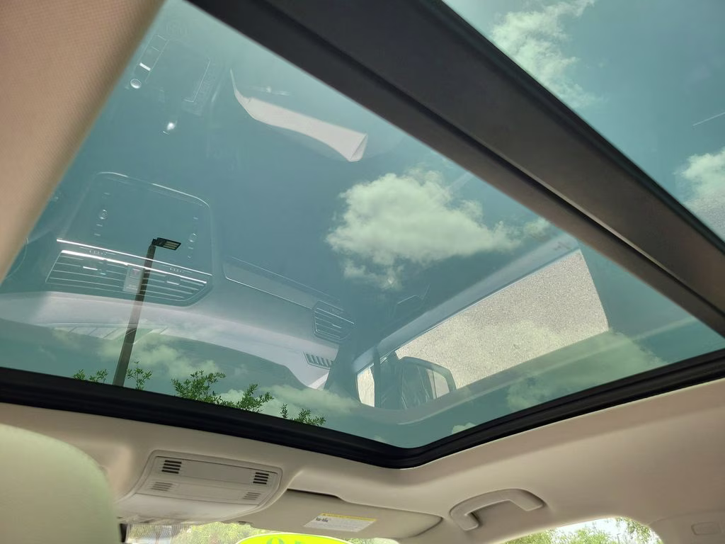 2019 Platinum Gray Metallic Volkswagen Tiguan SE AWD SUV