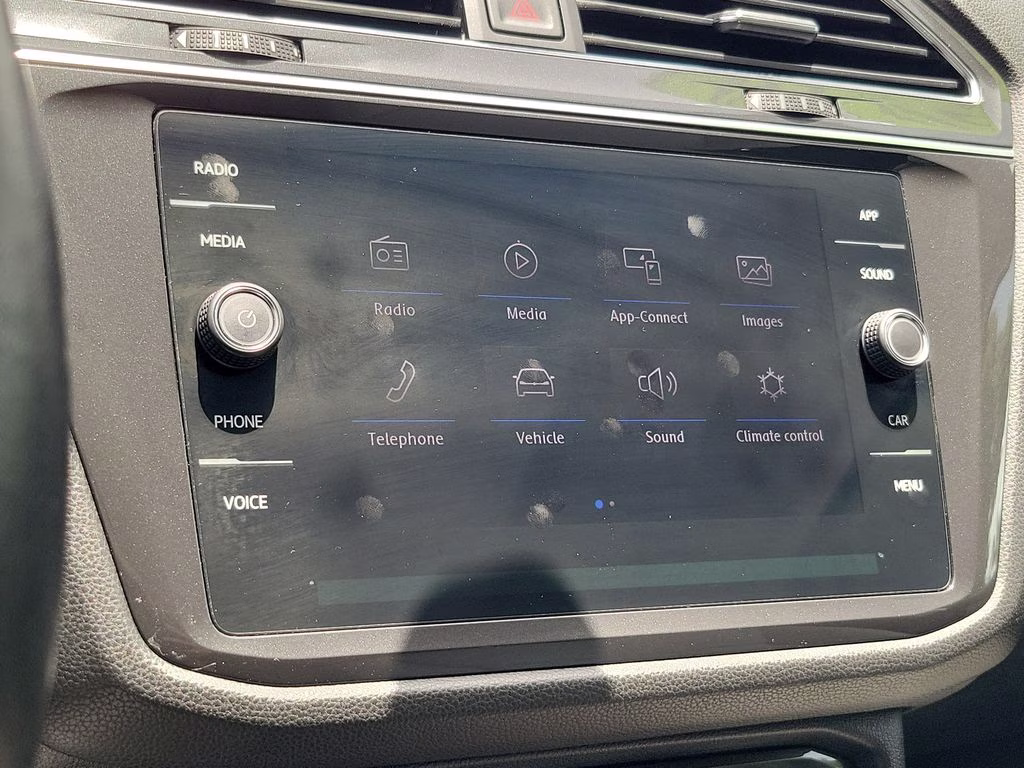 2019 Platinum Gray Metallic Volkswagen Tiguan SE AWD SUV