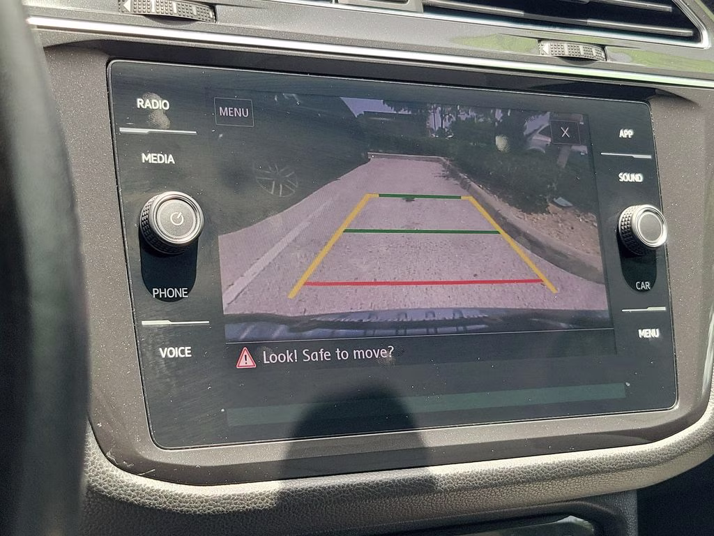 2019 Platinum Gray Metallic Volkswagen Tiguan SE AWD SUV